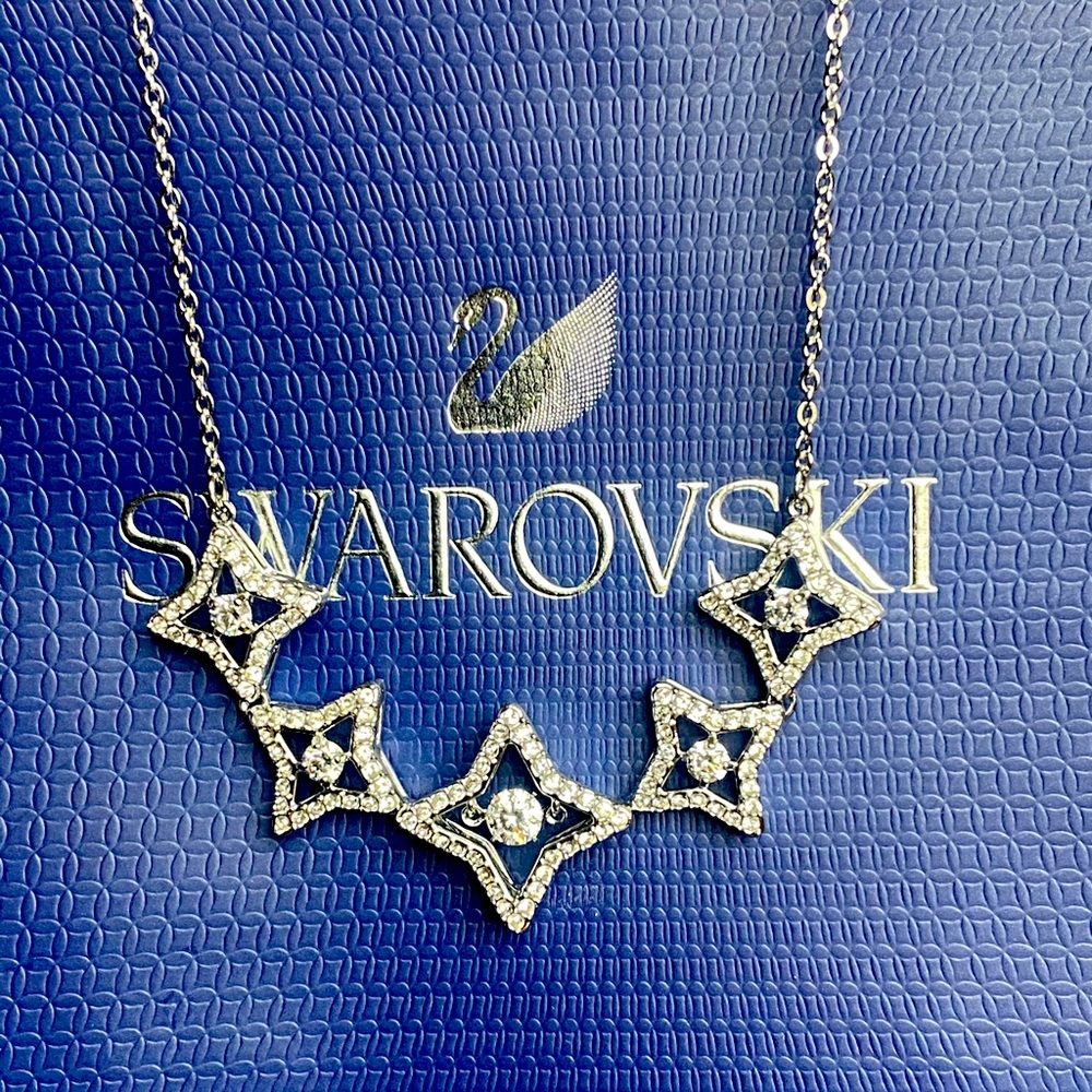 Sparkling Dance Star Necklace and earrings